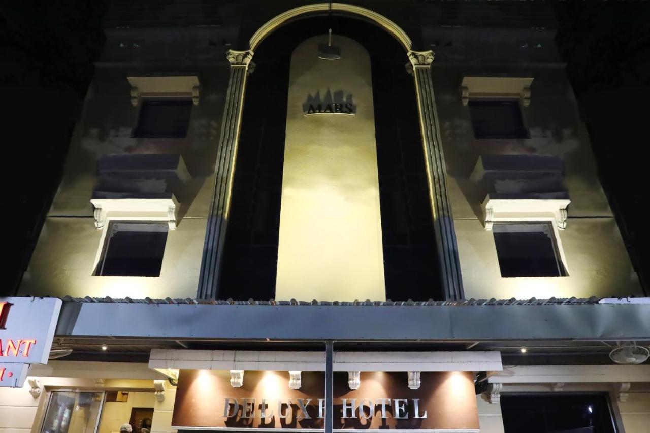 Deluxe Hotel Chennai Exteriör bild